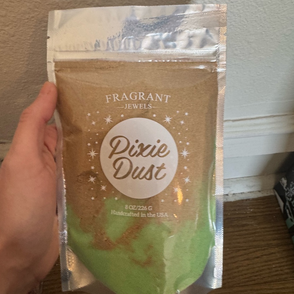 Fragrant Jewels Pixie Dust bath powder